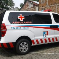 Mobil ambulance suzuki Carry