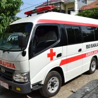 Kelebihan Ambulance 4WD yang Bisa untuk Segala Medan